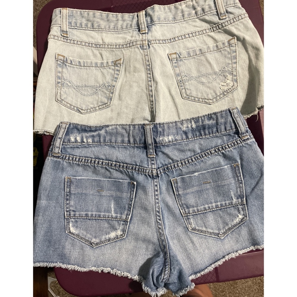 Distressed shorts bundle - Picture 2 of 6